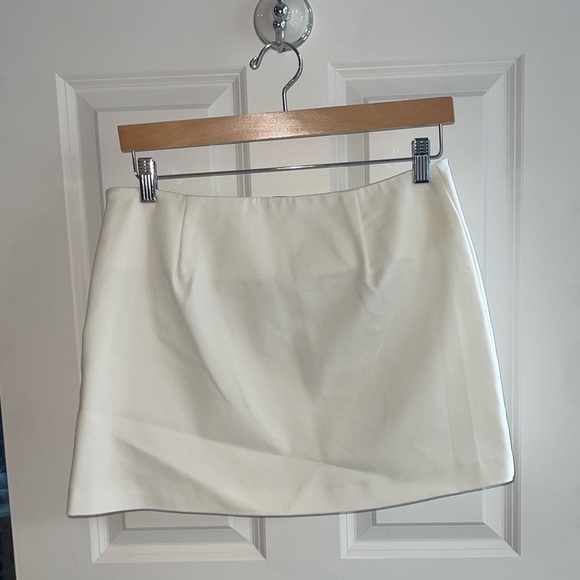 RAMY BROOK Dara Mini Skirt Elegant Cream White Skirt {$295} Wide Belt Gold Med - Picture 8 of 8